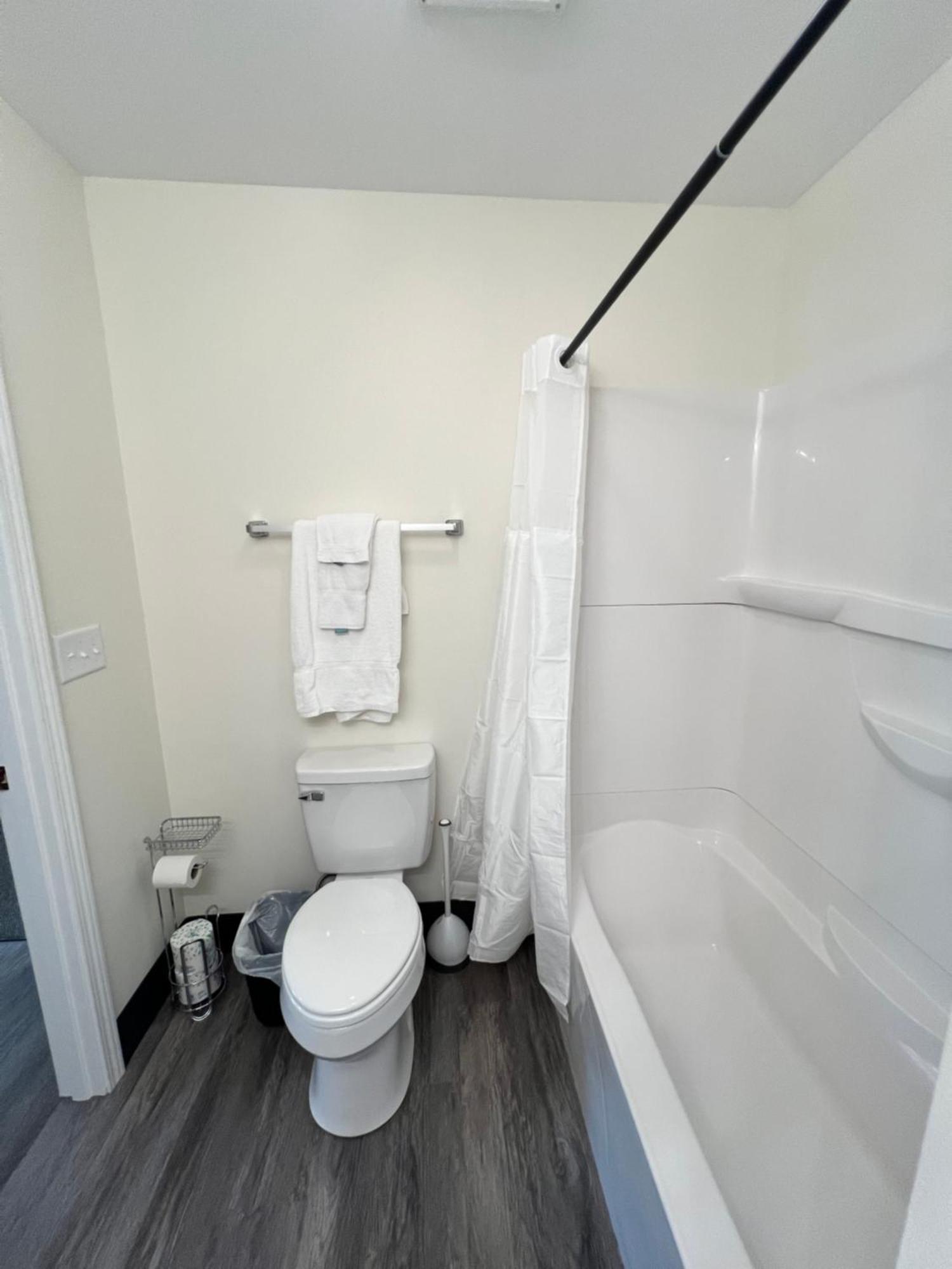 River City Inn Parsons Extérieur photo
