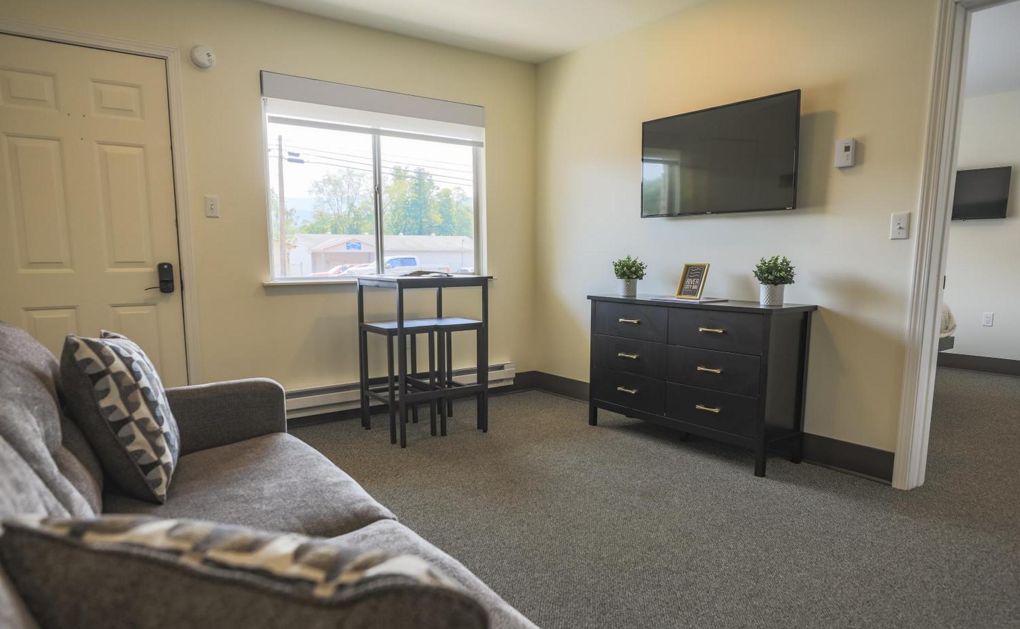 River City Inn Parsons Extérieur photo