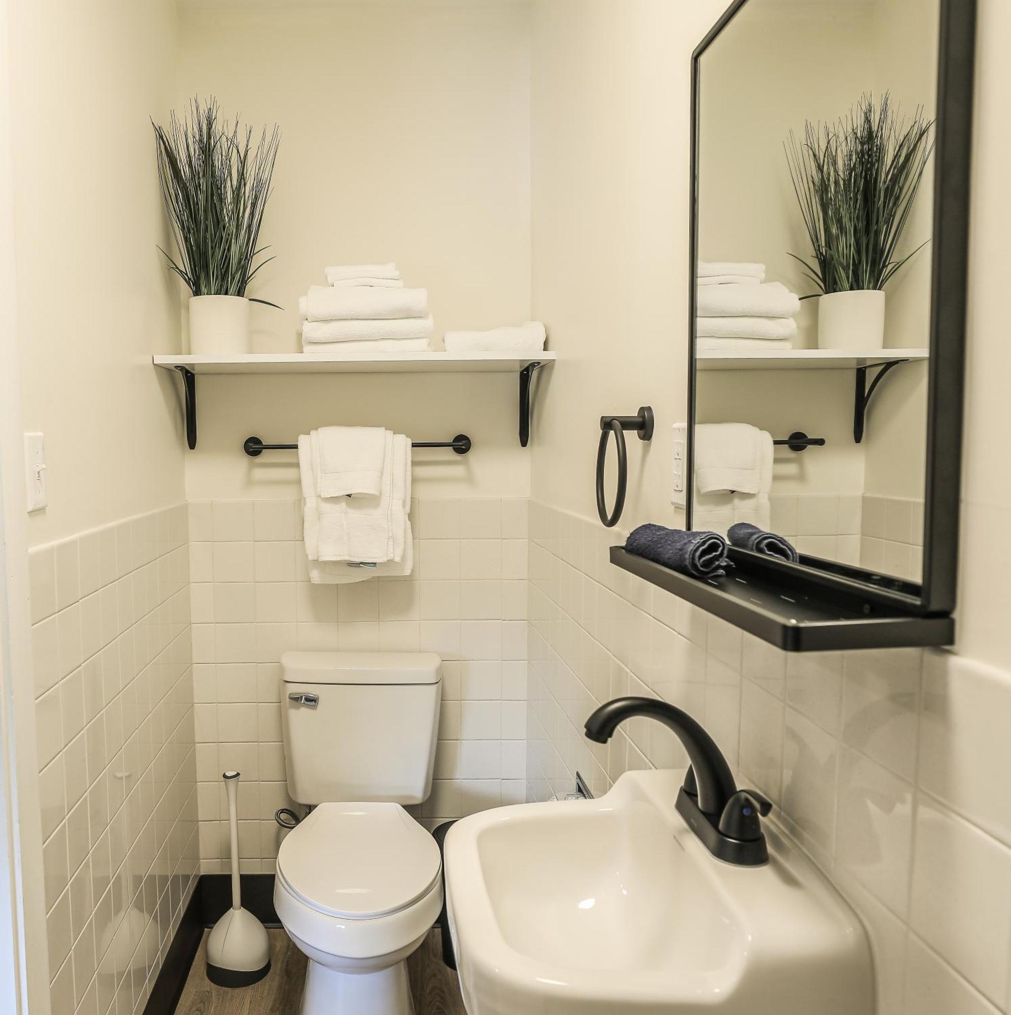 River City Inn Parsons Extérieur photo