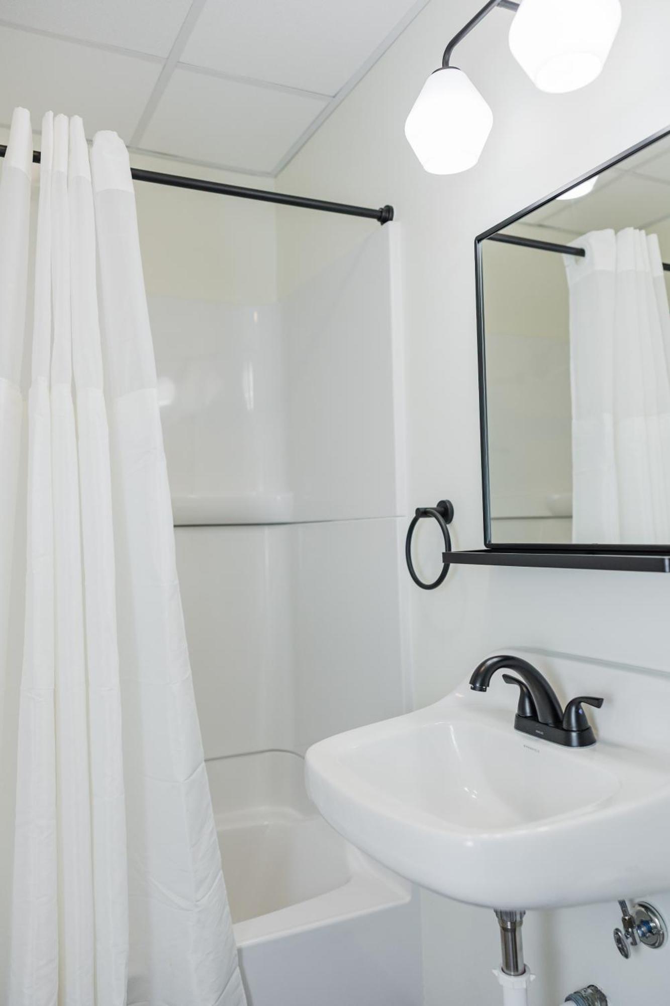 River City Inn Parsons Extérieur photo